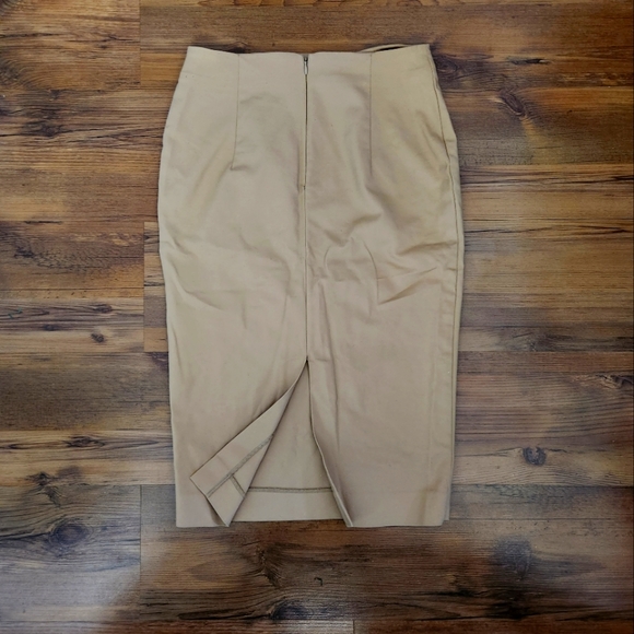 NWOT - Simons Icone | Contour Midi Pencil Skirt with Slit, Medium, Camel… - Picture 2 of 4